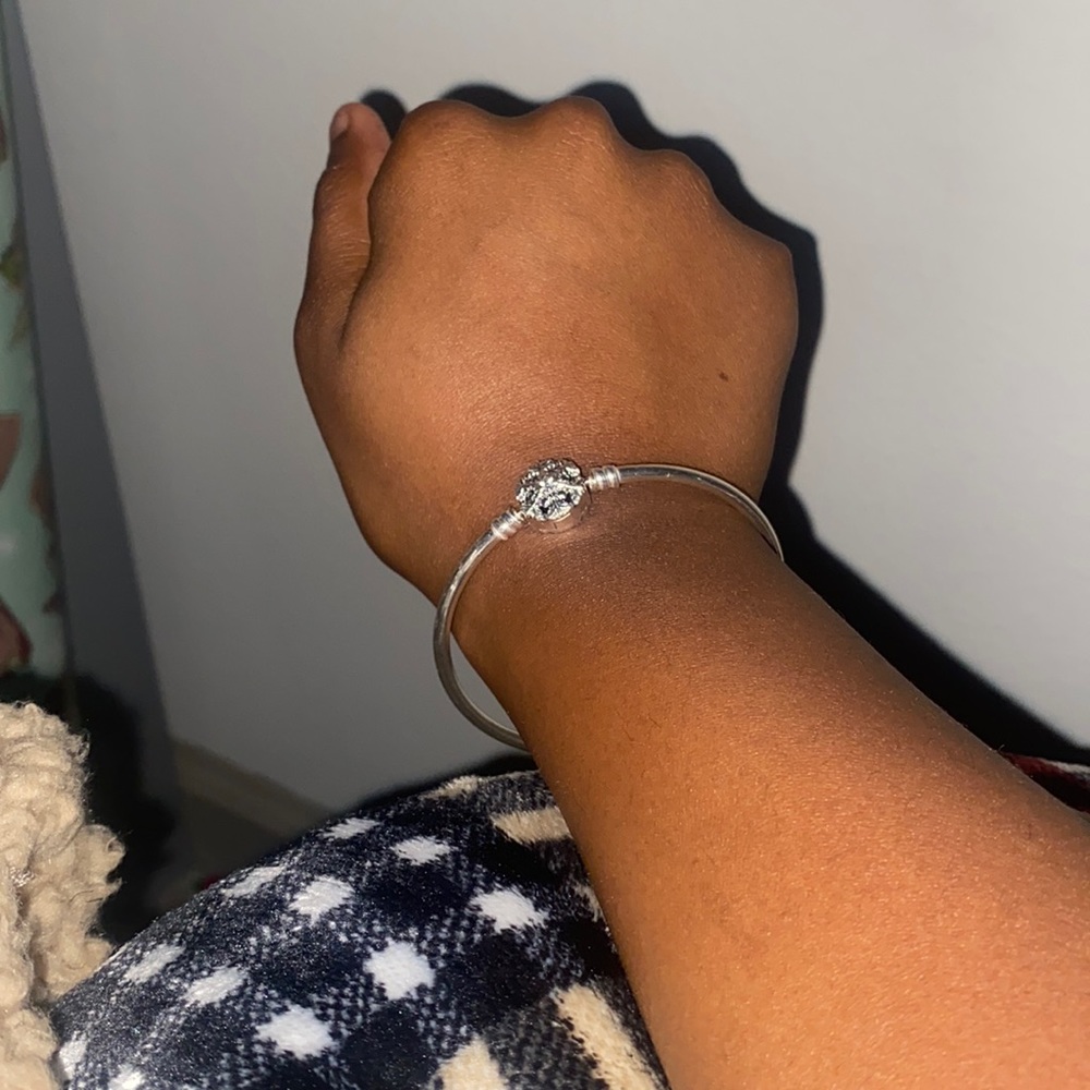Snowflake bracelet